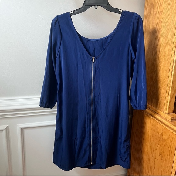 New Humble Chic Navy Blue Sheath Dress With Statement Back Zipper. - Picture 2 of 7